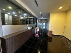 Fragrance Empire Building (D5), Office #624903461